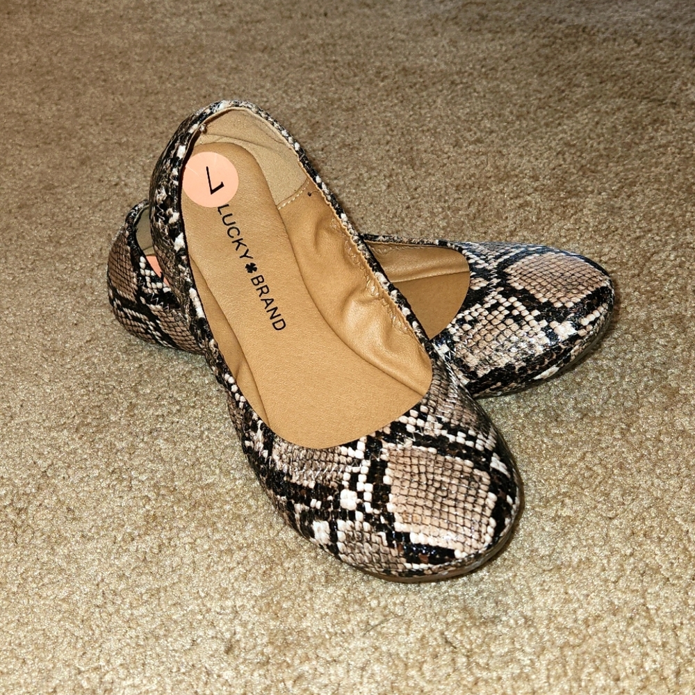 Lucky Brand Woman's Ballet Flats